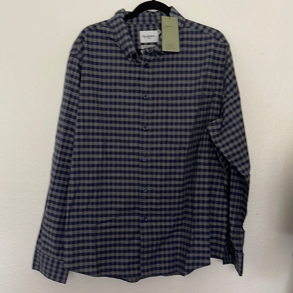 Goodiellow. Size XL. Color navy and Gary